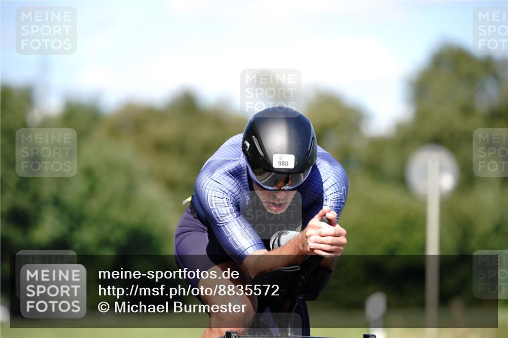 07.09.2025 - 19. Norderstedt Triathlon Michael Burmester http://msf.ph/oto/8835572 07.09.2025 13:53:23 Radfahren 980 meine-sportfotos.de