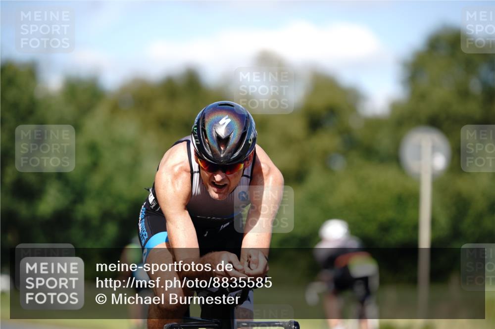07.09.2025 - 19. Norderstedt Triathlon Michael Burmester http://msf.ph/oto/8835585 07.09.2025 13:53:35 Radfahren 879, 978, 988 meine-sportfotos.de