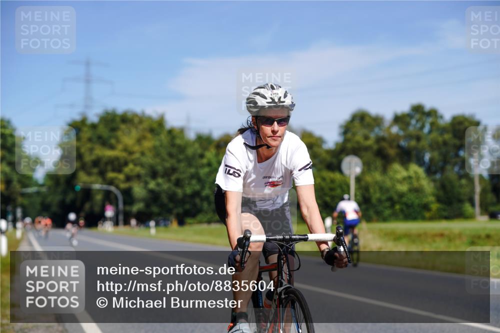 07.09.2025 - 19. Norderstedt Triathlon Michael Burmester http://msf.ph/oto/8835604 07.09.2025 12:33:53 Radfahren 188, 243, 767, 1362 meine-sportfotos.de