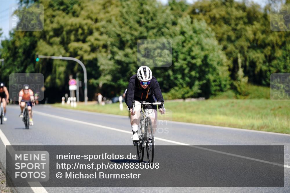 07.09.2025 - 19. Norderstedt Triathlon Michael Burmester http://msf.ph/oto/8835608 07.09.2025 12:33:57 Radfahren 852 meine-sportfotos.de