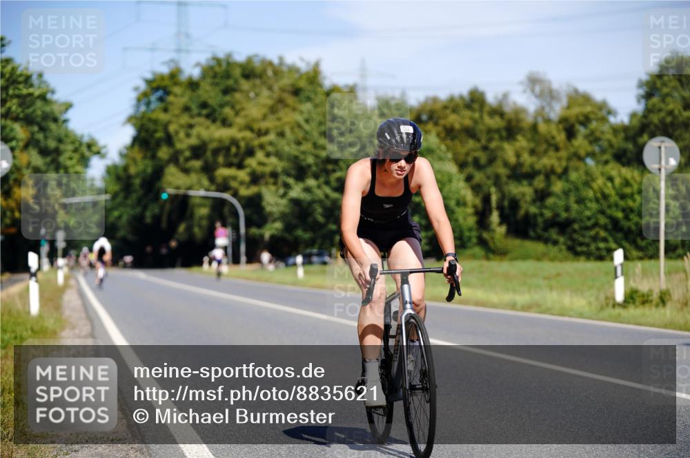 07.09.2025 - 19. Norderstedt Triathlon Michael Burmester http://msf.ph/oto/8835621 07.09.2025 12:34:02 Radfahren 272, 273, 852 meine-sportfotos.de