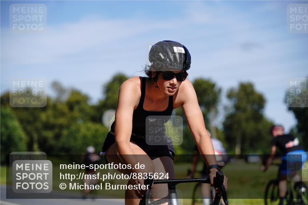 07.09.2025 - 19. Norderstedt Triathlon Michael Burmester http://msf.ph/oto/8835624 07.09.2025 12:34:03 Radfahren 272, 273 meine-sportfotos.de