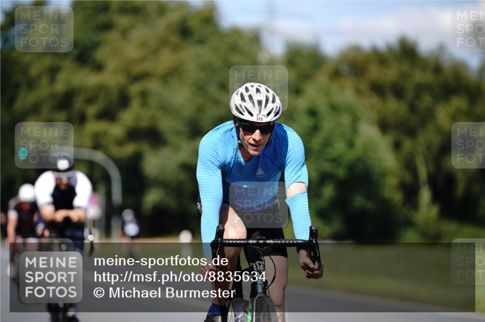 07.09.2025 - 19. Norderstedt Triathlon Michael Burmester http://msf.ph/oto/8835634 07.09.2025 13:54:08 Radfahren 364, 373, 982 meine-sportfotos.de