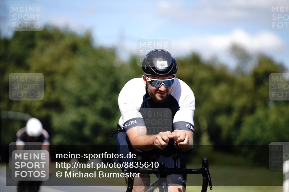 07.09.2025 - 19. Norderstedt Triathlon Michael Burmester http://msf.ph/oto/8835640 07.09.2025 13:54:09 Radfahren 364, 373, 972, 982 meine-sportfotos.de