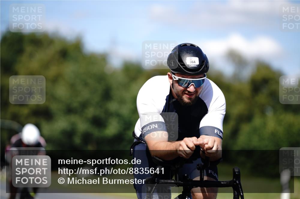 07.09.2025 - 19. Norderstedt Triathlon Michael Burmester http://msf.ph/oto/8835641 07.09.2025 13:54:10 Radfahren 364, 373, 972, 982 meine-sportfotos.de