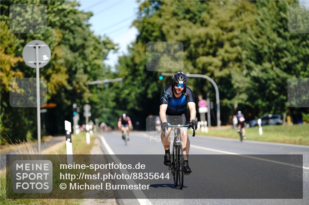 07.09.2025 - 19. Norderstedt Triathlon Michael Burmester http://msf.ph/oto/8835644 07.09.2025 12:34:24 Radfahren 244, 809 meine-sportfotos.de