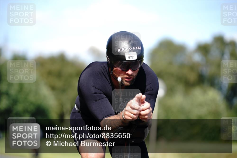 07.09.2025 - 19. Norderstedt Triathlon Michael Burmester http://msf.ph/oto/8835650 07.09.2025 13:54:12 Radfahren 364, 972, 982 meine-sportfotos.de