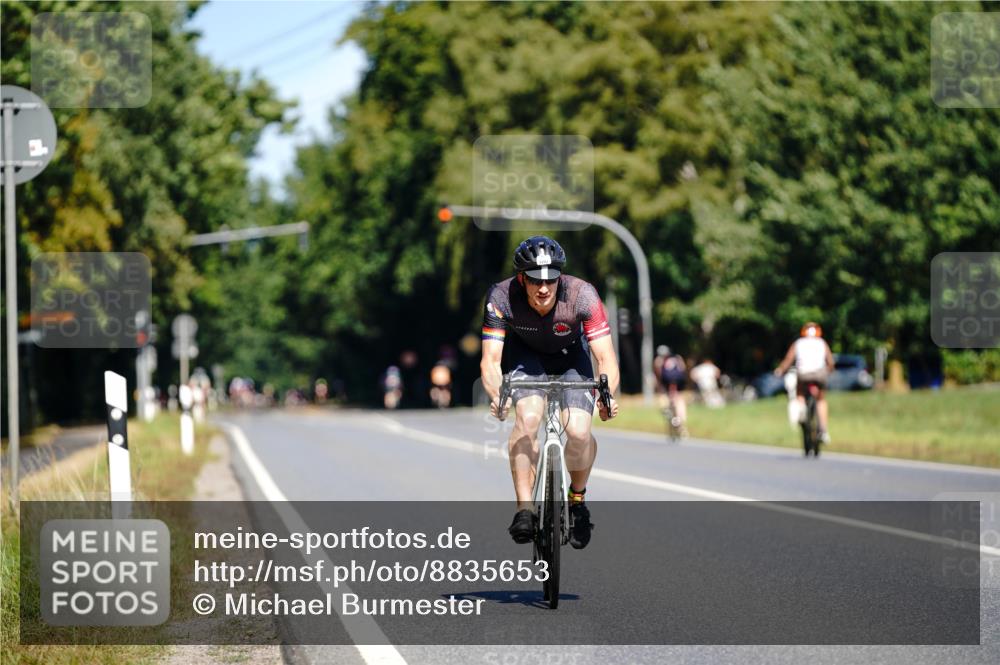 07.09.2025 - 19. Norderstedt Triathlon Michael Burmester http://msf.ph/oto/8835653 07.09.2025 12:34:30 Radfahren 1293 meine-sportfotos.de