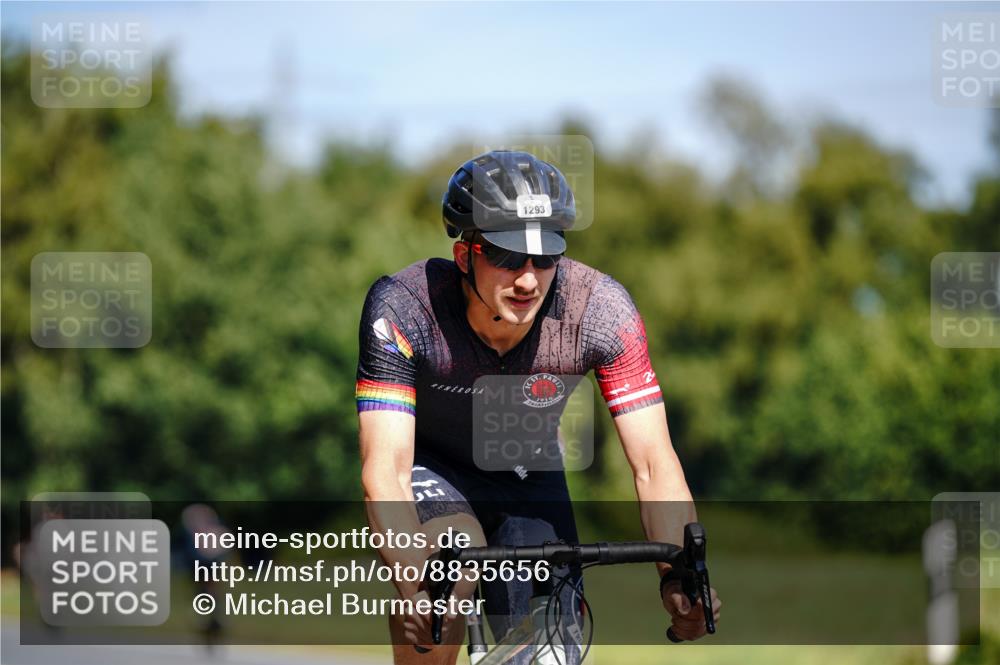 07.09.2025 - 19. Norderstedt Triathlon Michael Burmester http://msf.ph/oto/8835656 07.09.2025 12:34:31 Radfahren 1293 meine-sportfotos.de