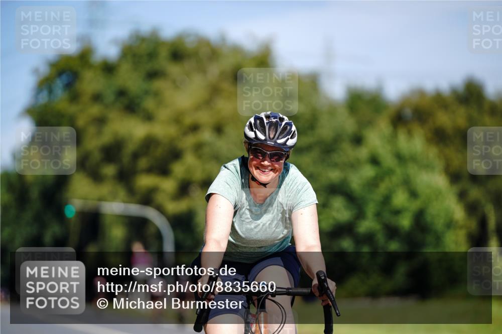 07.09.2025 - 19. Norderstedt Triathlon Michael Burmester http://msf.ph/oto/8835660 07.09.2025 12:34:52 Radfahren 156 meine-sportfotos.de