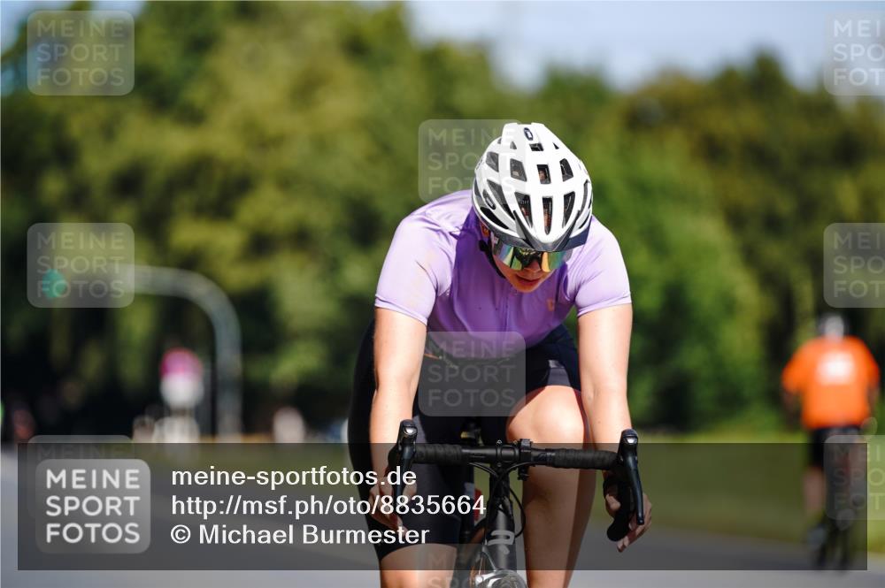 07.09.2025 - 19. Norderstedt Triathlon Michael Burmester http://msf.ph/oto/8835664 07.09.2025 12:35:05 Radfahren 176 meine-sportfotos.de