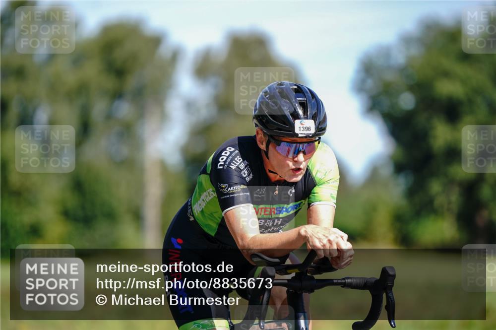 07.09.2025 - 19. Norderstedt Triathlon Michael Burmester http://msf.ph/oto/8835673 07.09.2025 12:35:12 Radfahren 213, 827, 1396 meine-sportfotos.de