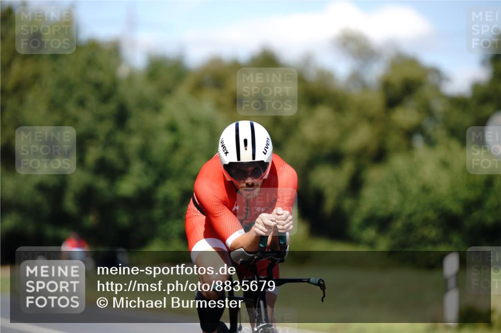 07.09.2025 - 19. Norderstedt Triathlon Michael Burmester http://msf.ph/oto/8835679 07.09.2025 13:54:27 Radfahren 958, 974, 996 meine-sportfotos.de
