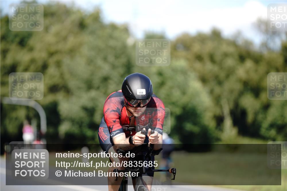 07.09.2025 - 19. Norderstedt Triathlon Michael Burmester http://msf.ph/oto/8835685 07.09.2025 13:54:31 Radfahren 958 meine-sportfotos.de