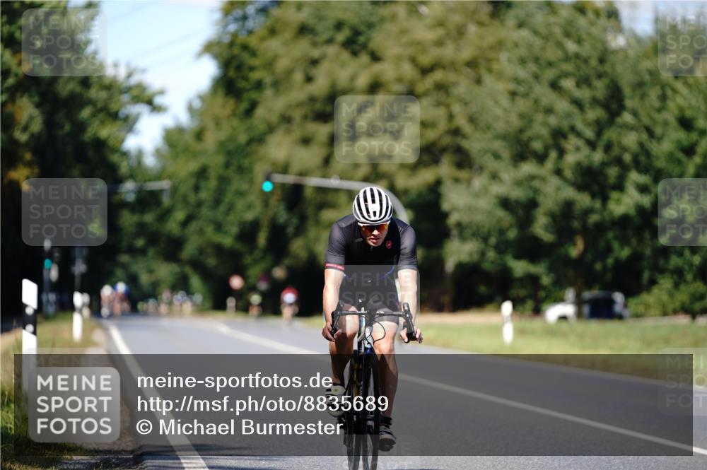 07.09.2025 - 19. Norderstedt Triathlon Michael Burmester http://msf.ph/oto/8835689 07.09.2025 13:54:38 Radfahren 411 meine-sportfotos.de