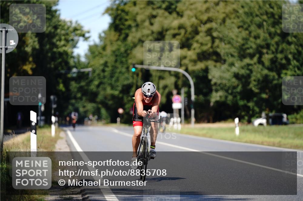 07.09.2025 - 19. Norderstedt Triathlon Michael Burmester http://msf.ph/oto/8835708 07.09.2025 13:55:00 Radfahren 984 meine-sportfotos.de