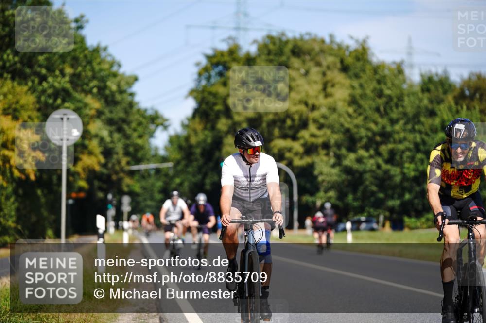 07.09.2025 - 19. Norderstedt Triathlon Michael Burmester http://msf.ph/oto/8835709 07.09.2025 12:35:34 Radfahren 189, 1297 meine-sportfotos.de