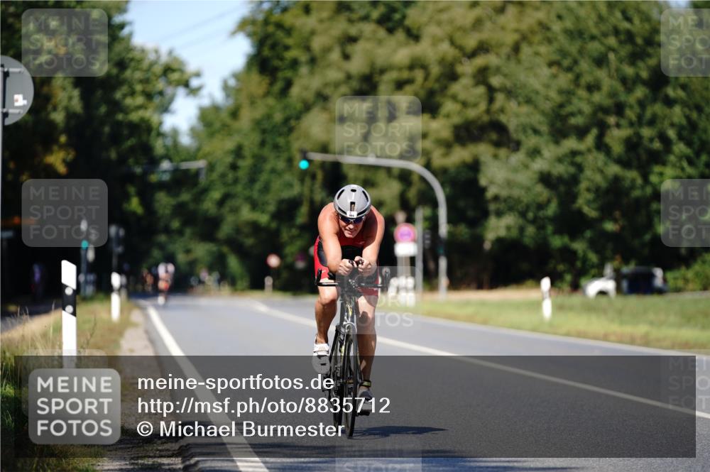 07.09.2025 - 19. Norderstedt Triathlon Michael Burmester http://msf.ph/oto/8835712 07.09.2025 13:55:00 Radfahren 984 meine-sportfotos.de