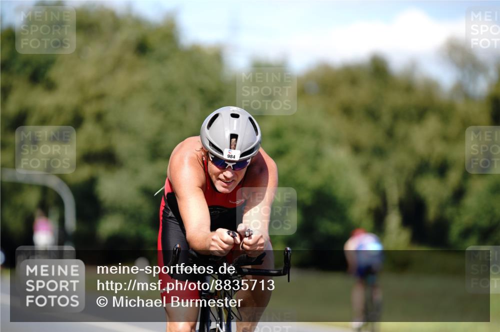07.09.2025 - 19. Norderstedt Triathlon Michael Burmester http://msf.ph/oto/8835713 07.09.2025 13:55:02 Radfahren 984 meine-sportfotos.de