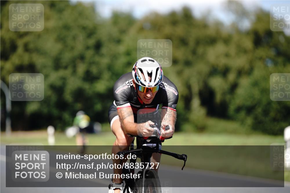 07.09.2025 - 19. Norderstedt Triathlon Michael Burmester http://msf.ph/oto/8835727 07.09.2025 13:55:21 Radfahren 960, 981 meine-sportfotos.de