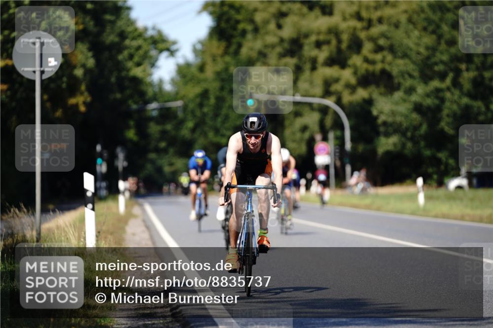 07.09.2025 - 19. Norderstedt Triathlon Michael Burmester http://msf.ph/oto/8835737 07.09.2025 13:55:30 Radfahren 392, 398, 1002 meine-sportfotos.de