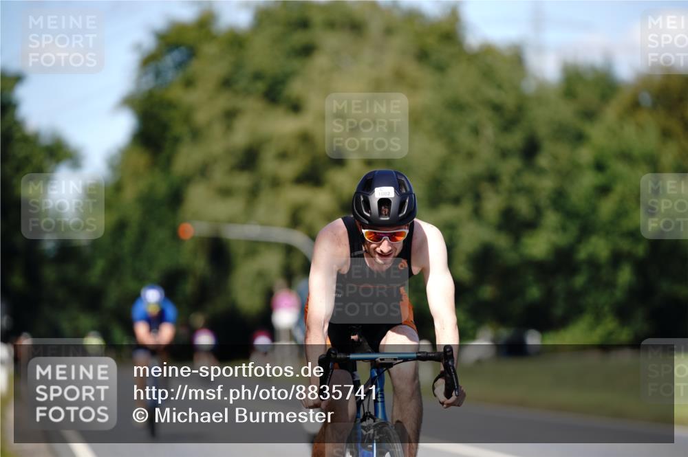 07.09.2025 - 19. Norderstedt Triathlon Michael Burmester http://msf.ph/oto/8835741 07.09.2025 13:55:31 Radfahren 392, 398, 1002, 1009 meine-sportfotos.de