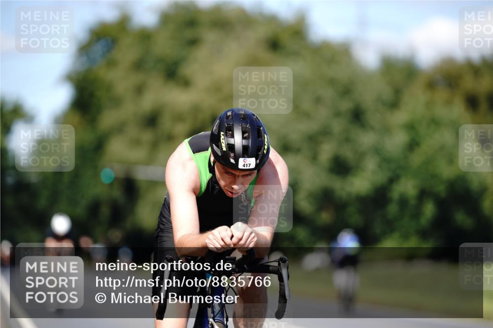07.09.2025 - 19. Norderstedt Triathlon Michael Burmester http://msf.ph/oto/8835766 07.09.2025 13:55:50 Radfahren 417, 1042 meine-sportfotos.de