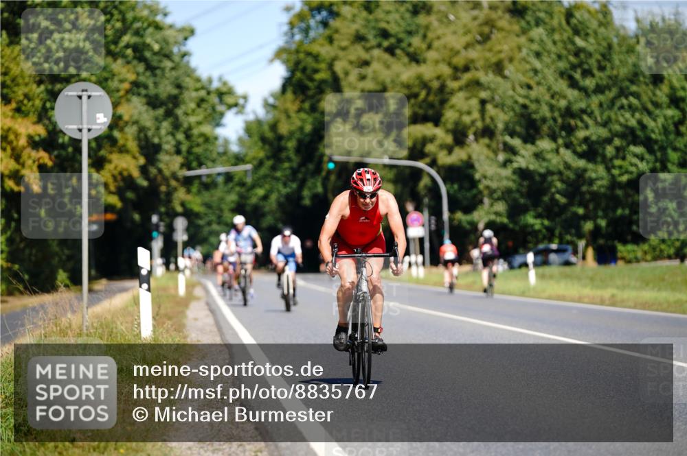 07.09.2025 - 19. Norderstedt Triathlon Michael Burmester http://msf.ph/oto/8835767 07.09.2025 12:36:18 Radfahren 1216 meine-sportfotos.de