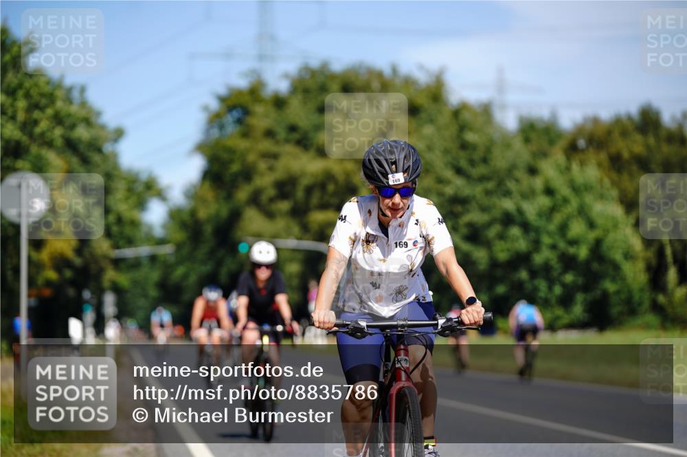 07.09.2025 - 19. Norderstedt Triathlon Michael Burmester http://msf.ph/oto/8835786 07.09.2025 12:36:28 Radfahren 169, 1261, 1338 meine-sportfotos.de