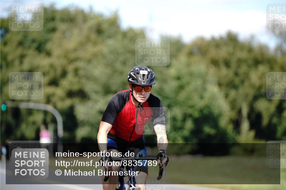 07.09.2025 - 19. Norderstedt Triathlon Michael Burmester http://msf.ph/oto/8835789 07.09.2025 13:56:08 Radfahren 374 meine-sportfotos.de