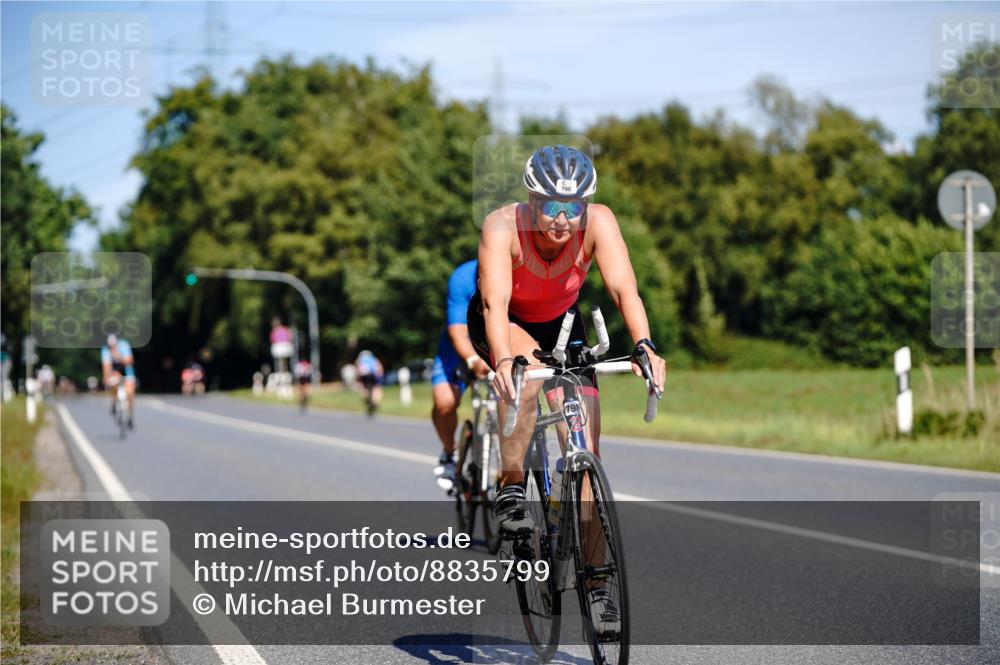 07.09.2025 - 19. Norderstedt Triathlon Michael Burmester http://msf.ph/oto/8835799 07.09.2025 12:36:32 Radfahren 169, 798, 825, 1338 meine-sportfotos.de