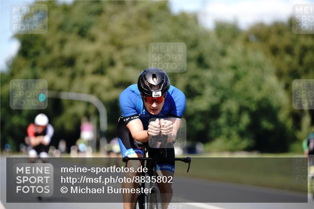 07.09.2025 - 19. Norderstedt Triathlon Michael Burmester http://msf.ph/oto/8835802 07.09.2025 13:56:45 Radfahren 971, 1008 meine-sportfotos.de
