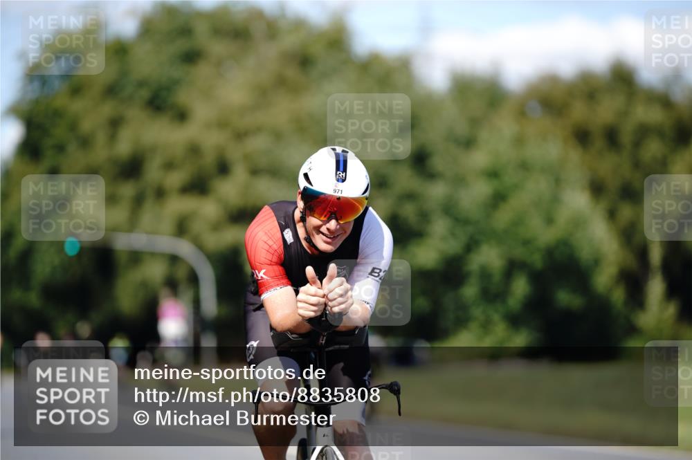 07.09.2025 - 19. Norderstedt Triathlon Michael Burmester http://msf.ph/oto/8835808 07.09.2025 13:56:47 Radfahren 971, 1008 meine-sportfotos.de