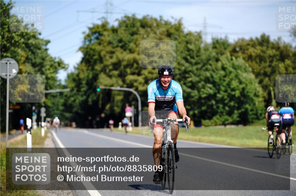 07.09.2025 - 19. Norderstedt Triathlon Michael Burmester http://msf.ph/oto/8835809 07.09.2025 12:36:36 Radfahren 249 meine-sportfotos.de