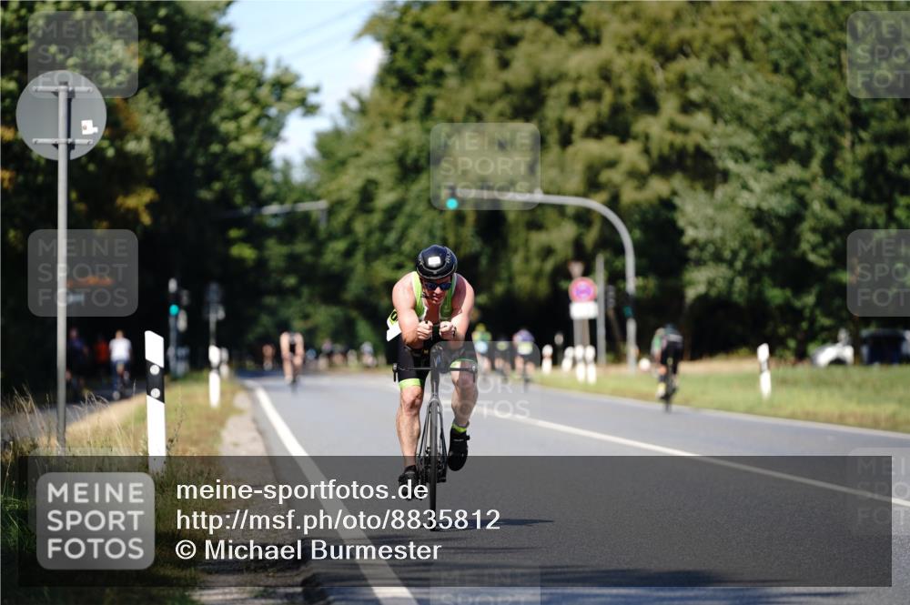 07.09.2025 - 19. Norderstedt Triathlon Michael Burmester http://msf.ph/oto/8835812 07.09.2025 13:56:49 Radfahren 971, 1005 meine-sportfotos.de