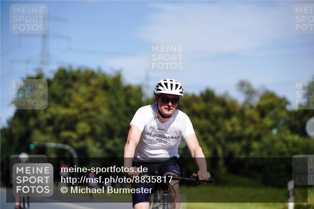 07.09.2025 - 19. Norderstedt Triathlon Michael Burmester http://msf.ph/oto/8835817 07.09.2025 12:36:53 Radfahren 757, 1398 meine-sportfotos.de