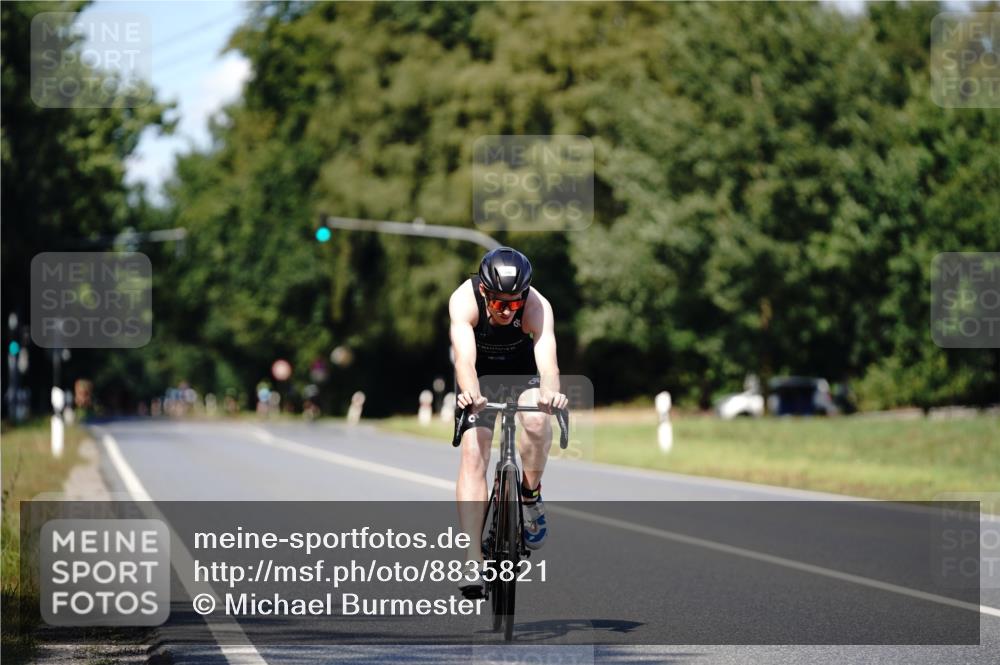 07.09.2025 - 19. Norderstedt Triathlon Michael Burmester http://msf.ph/oto/8835821 07.09.2025 13:57:00 Radfahren 995 meine-sportfotos.de