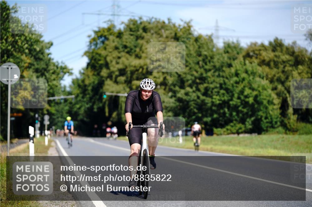 07.09.2025 - 19. Norderstedt Triathlon Michael Burmester http://msf.ph/oto/8835822 07.09.2025 12:36:54 Radfahren 757, 1398 meine-sportfotos.de