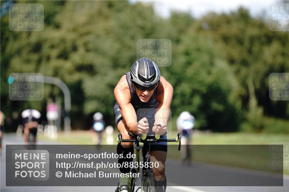 07.09.2025 - 19. Norderstedt Triathlon Michael Burmester http://msf.ph/oto/8835830 07.09.2025 13:57:19 Radfahren 1027, 1036, 1457 meine-sportfotos.de