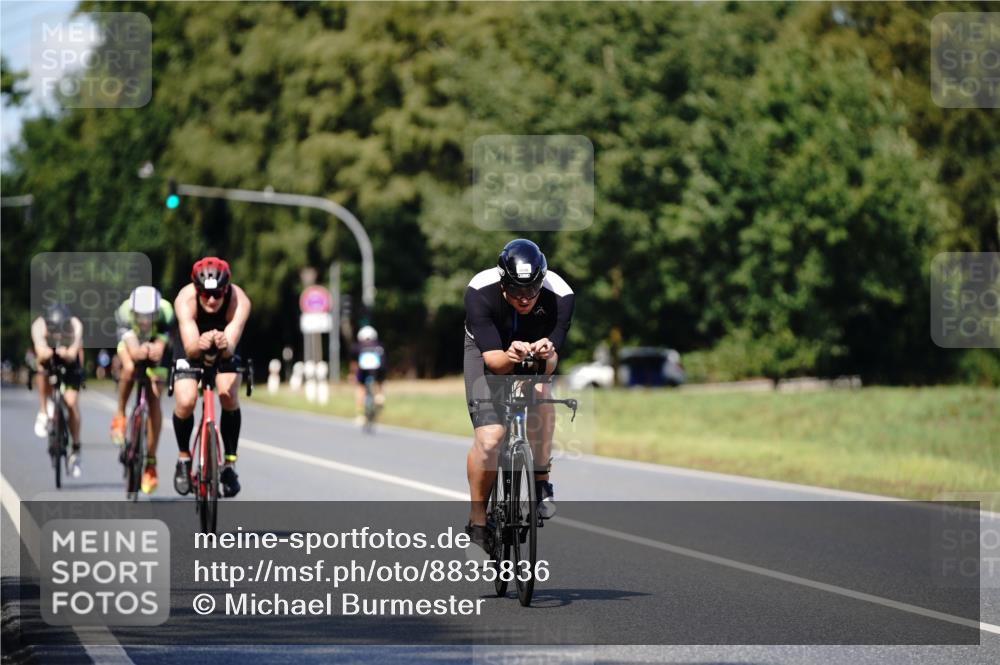 07.09.2025 - 19. Norderstedt Triathlon Michael Burmester http://msf.ph/oto/8835836 07.09.2025 13:57:20 Radfahren 994, 1027, 1036, 1457, 1469 meine-sportfotos.de