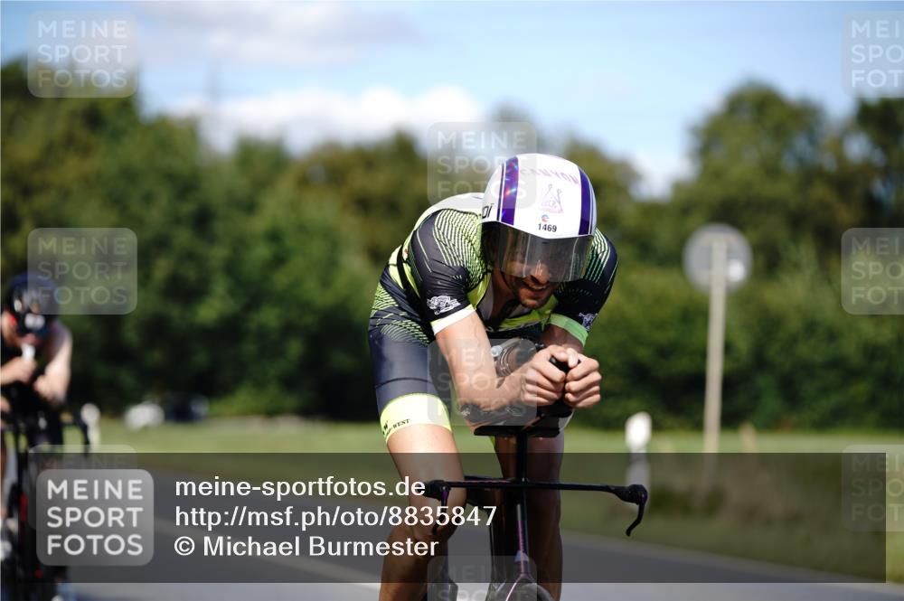 07.09.2025 - 19. Norderstedt Triathlon Michael Burmester http://msf.ph/oto/8835847 07.09.2025 13:57:23 Radfahren 986, 994, 1027, 1036, 1469 meine-sportfotos.de