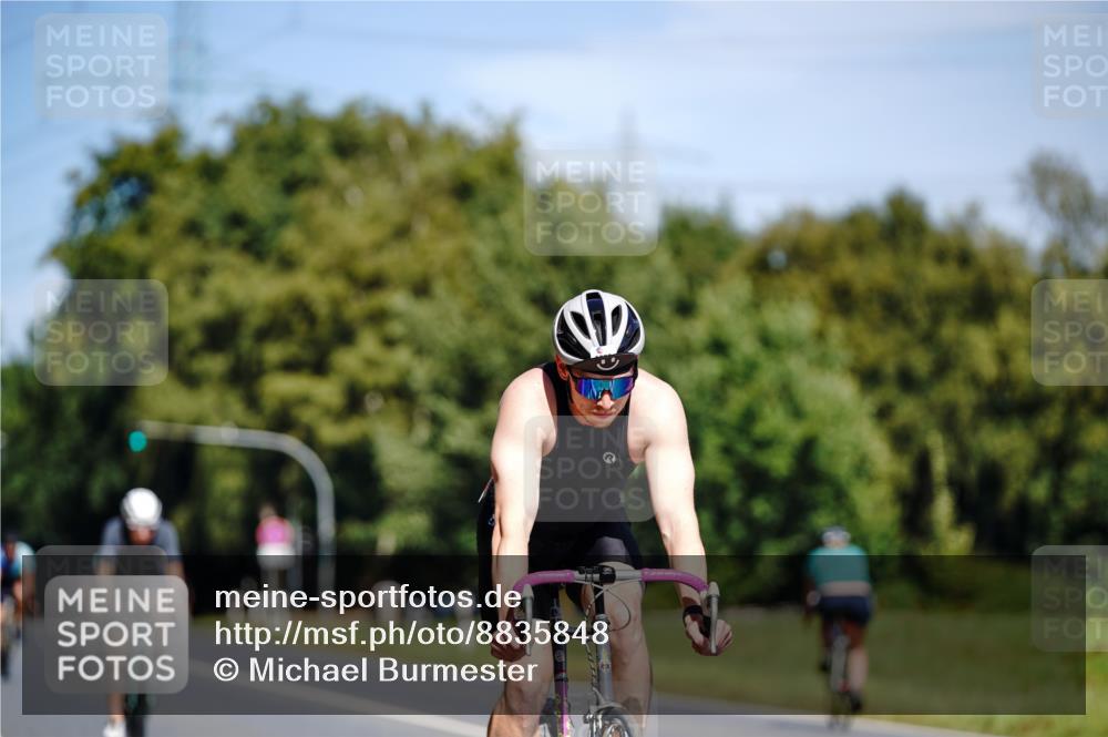 07.09.2025 - 19. Norderstedt Triathlon Michael Burmester http://msf.ph/oto/8835848 07.09.2025 12:37:29 Radfahren 1234, 1268, 1373 meine-sportfotos.de