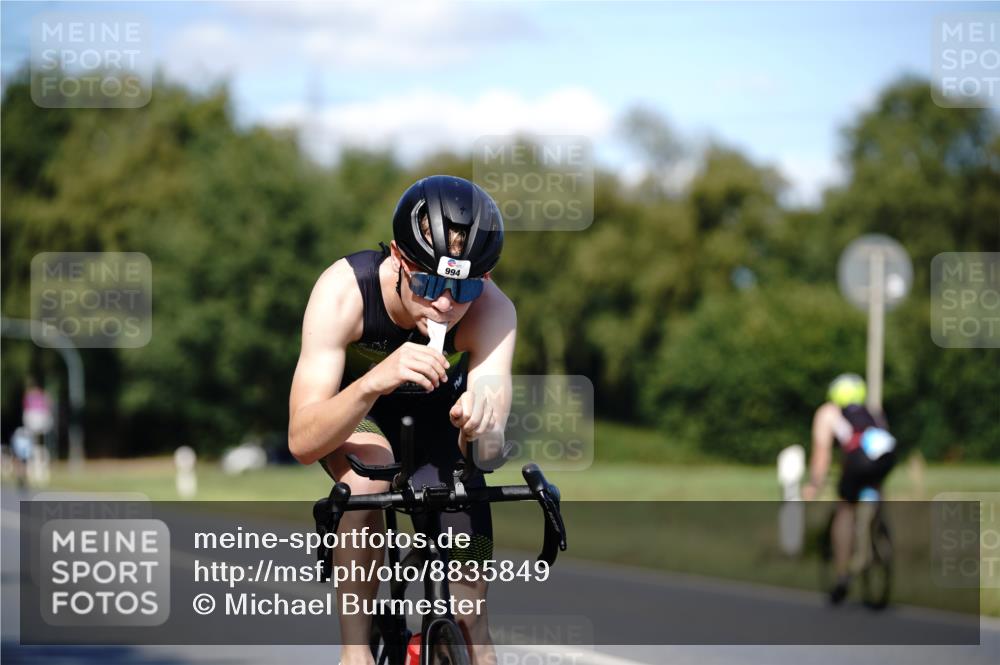 07.09.2025 - 19. Norderstedt Triathlon Michael Burmester http://msf.ph/oto/8835849 07.09.2025 13:57:24 Radfahren 986, 994, 1027, 1036, 1469 meine-sportfotos.de