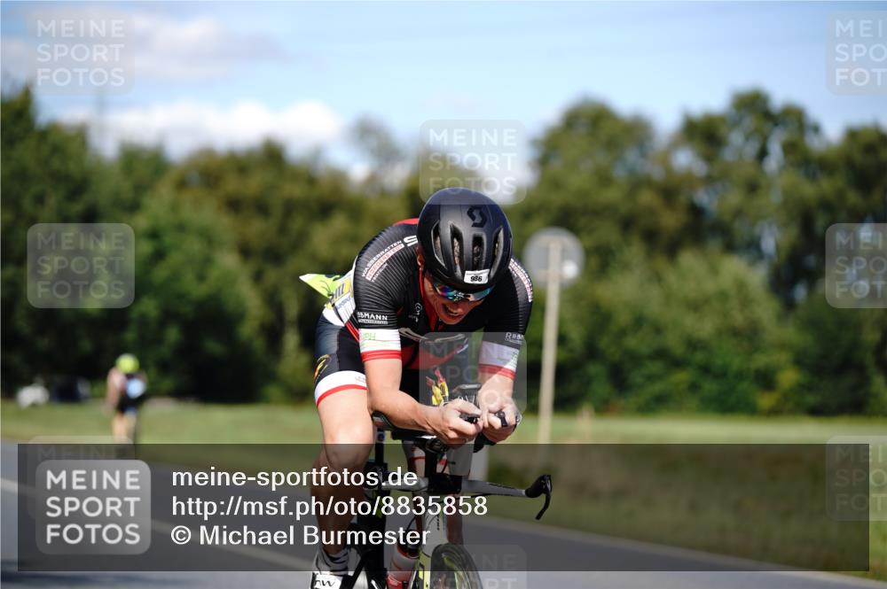 07.09.2025 - 19. Norderstedt Triathlon Michael Burmester http://msf.ph/oto/8835858 07.09.2025 13:57:27 Radfahren 986 meine-sportfotos.de