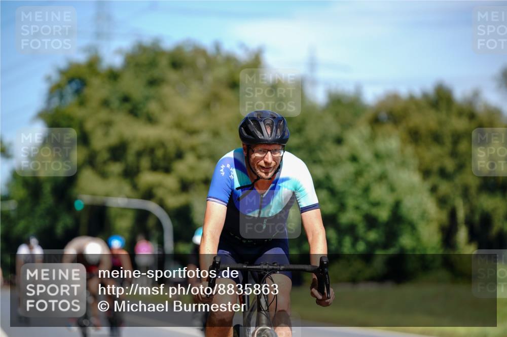 07.09.2025 - 19. Norderstedt Triathlon Michael Burmester http://msf.ph/oto/8835863 07.09.2025 12:37:34 Radfahren 220, 1234 meine-sportfotos.de