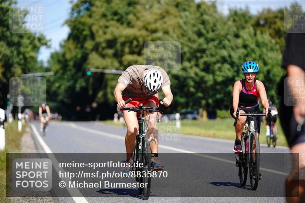 07.09.2025 - 19. Norderstedt Triathlon Michael Burmester http://msf.ph/oto/8835870 07.09.2025 12:37:38 Radfahren 219, 220, 701, 789, 814 meine-sportfotos.de