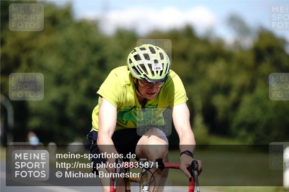 07.09.2025 - 19. Norderstedt Triathlon Michael Burmester http://msf.ph/oto/8835871 07.09.2025 13:57:39 Radfahren 1466 meine-sportfotos.de