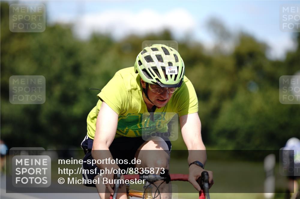 07.09.2025 - 19. Norderstedt Triathlon Michael Burmester http://msf.ph/oto/8835873 07.09.2025 13:57:39 Radfahren 1466 meine-sportfotos.de