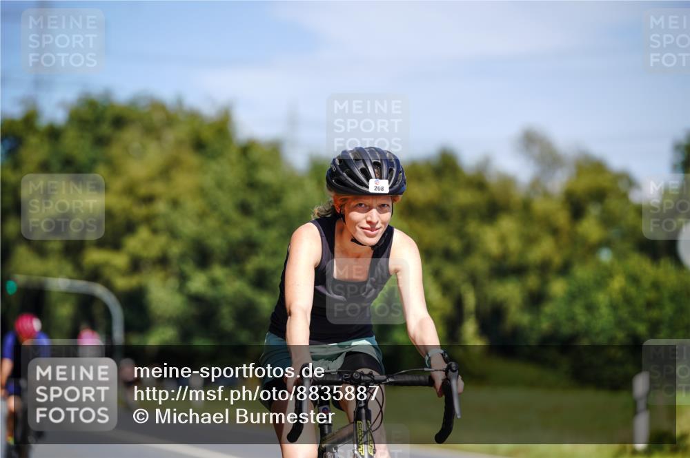 07.09.2025 - 19. Norderstedt Triathlon Michael Burmester http://msf.ph/oto/8835887 07.09.2025 12:37:46 Radfahren 208, 1292 meine-sportfotos.de