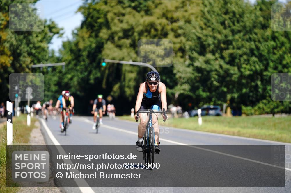 07.09.2025 - 19. Norderstedt Triathlon Michael Burmester http://msf.ph/oto/8835900 07.09.2025 12:37:56 Radfahren 274 meine-sportfotos.de